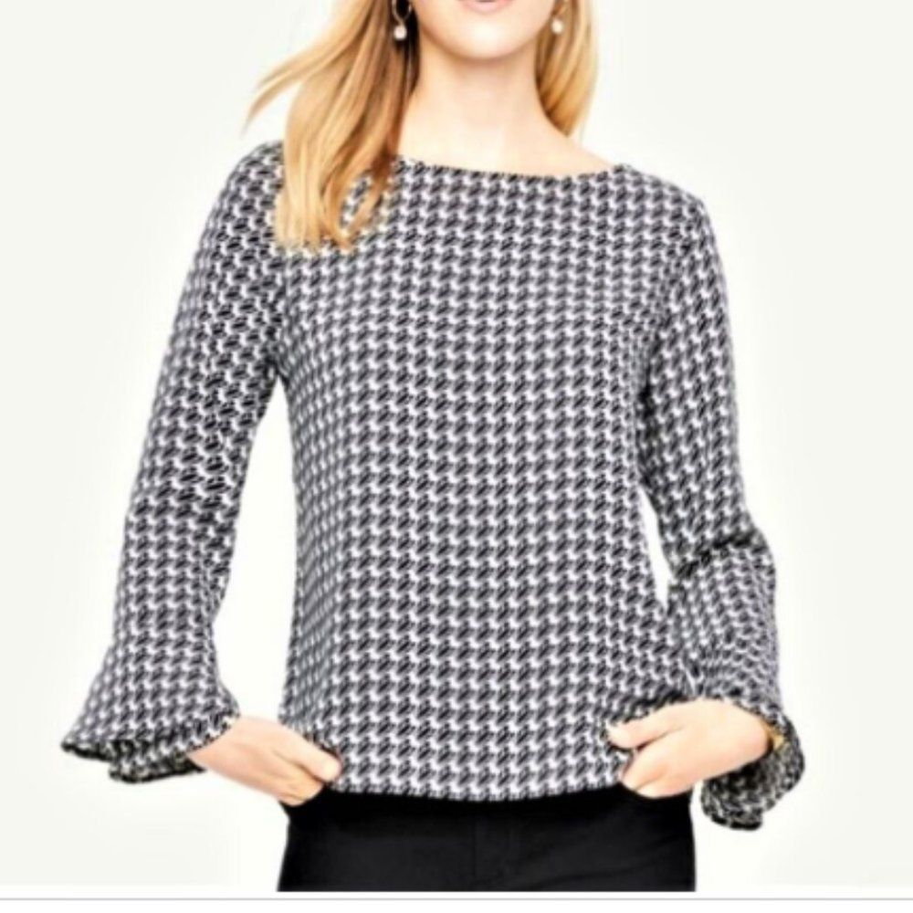 Ann Taylor | Boat Neck Tulip Print Blouse Black White Ruffle Sleeve Size Small